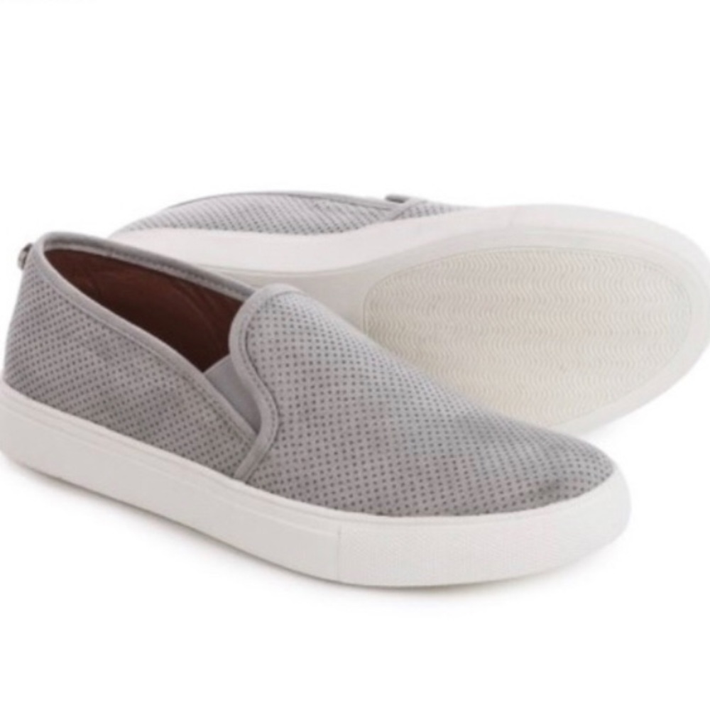 Steve Madden Zarray Slip Ons